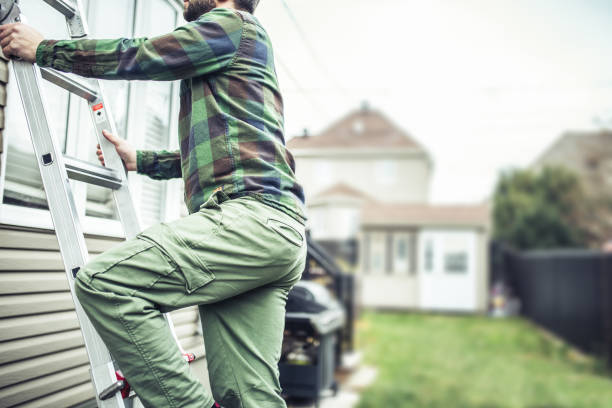 Best Composite Siding  in Smithville, OH